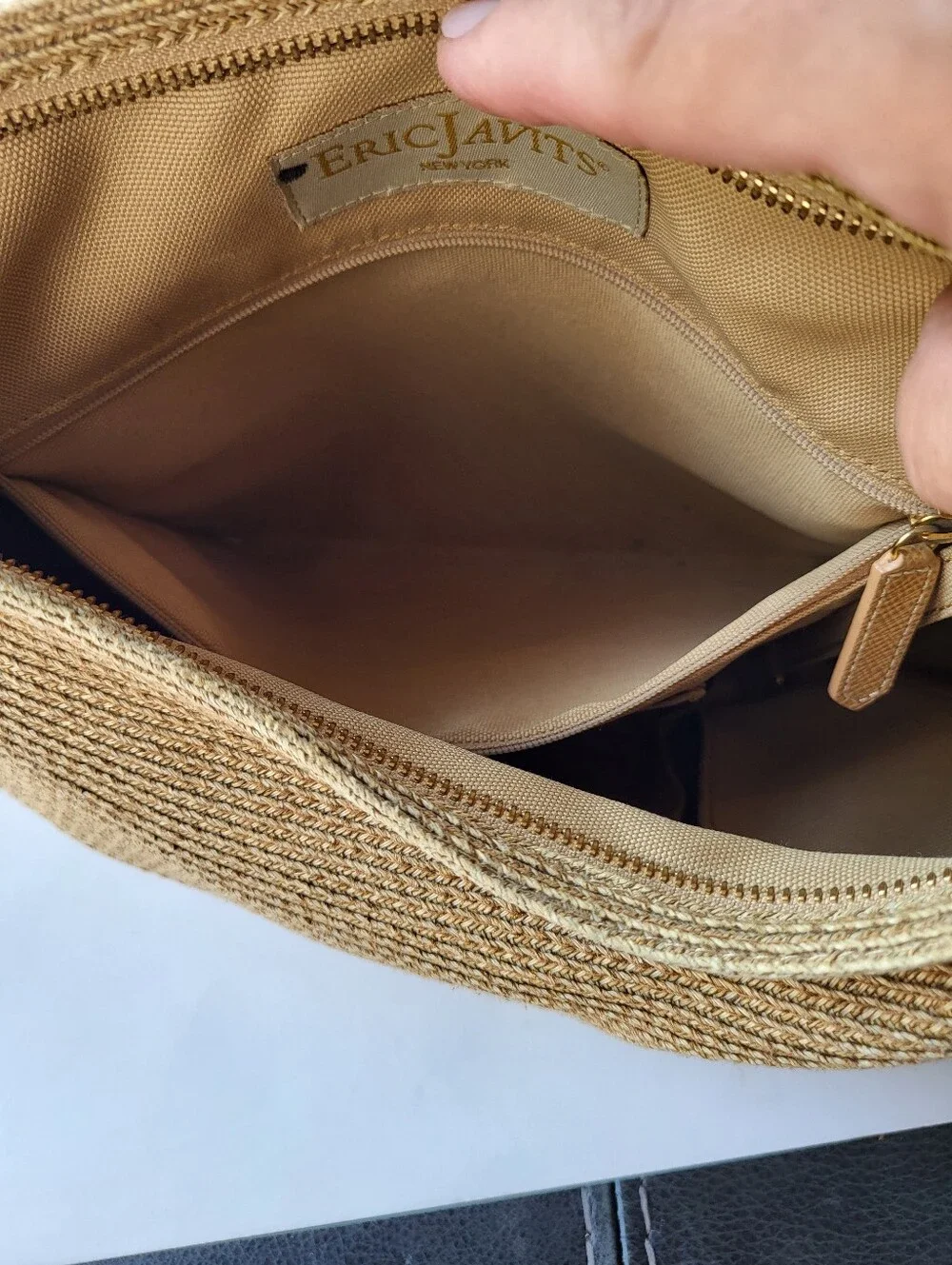 Eric Javits Squishee Tan Woven Hobo Shoulder Bag Gold Ring EUC